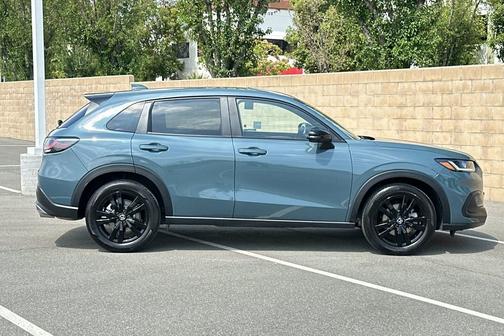 Nordic Forest Pearl 2026 Honda HR-V