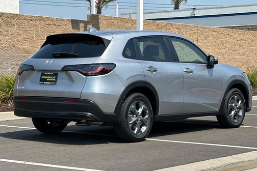2026 Honda HR-V LX