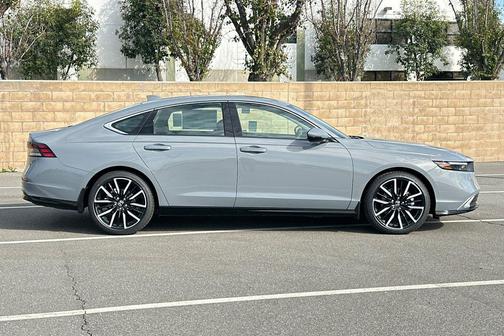 Urban Gray Pearl 2026 Honda Accord Hybrid Touring