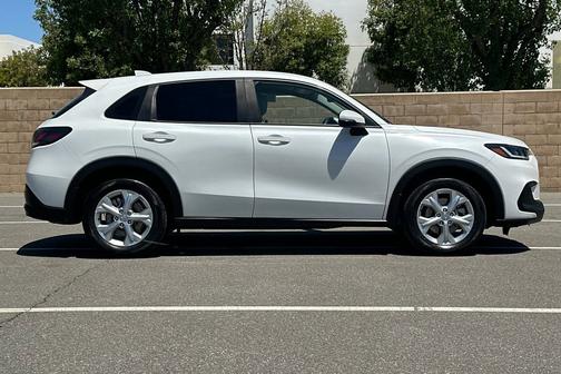 Platinum White Pearl 2023 Honda HR-V