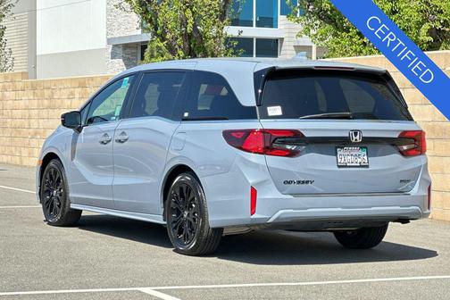 Sonic Gray Pearl 2026 Honda Odyssey