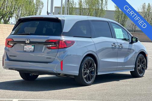 Sonic Gray Pearl 2026 Honda Odyssey