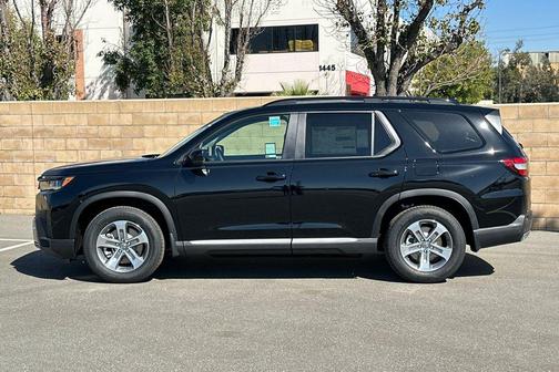 Crystal Black Pearl 2026 Honda Pilot EX-L