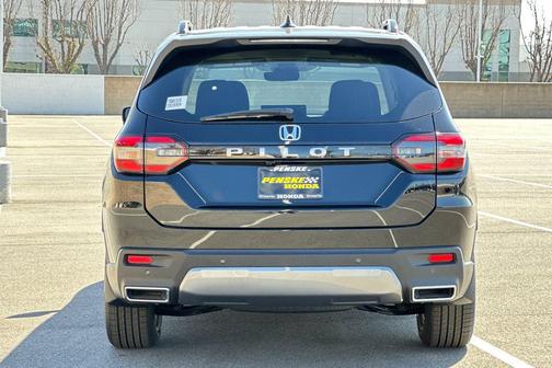 Crystal Black Pearl 2026 Honda Pilot EX-L