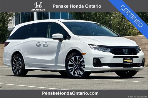 Platinum White Pearl 2026 Honda Odyssey