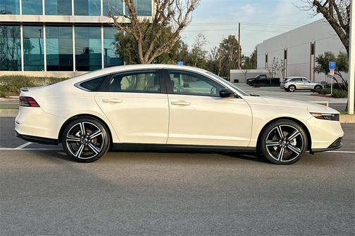 2025 Honda Accord Hybrid 