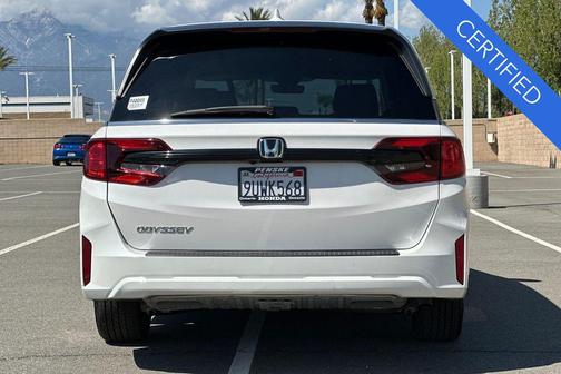 Platinum White Pearl 2025 Honda Odyssey