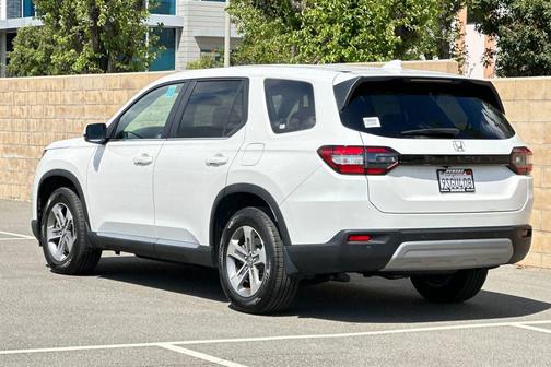 Platinum White Pearl 2025 Honda Pilot EX-L