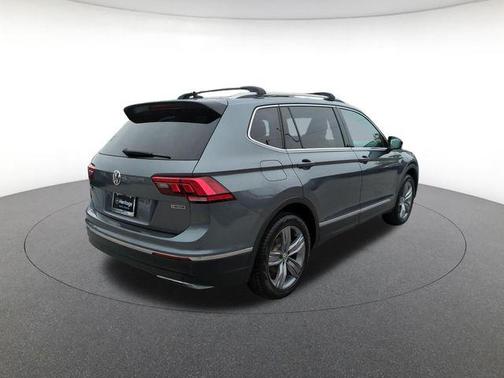 Platinum Gray Metallic 2021 Volkswagen Tiguan 2.0T SEL