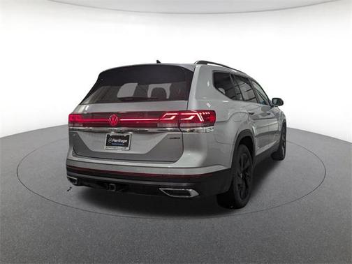 2024 Volkswagen Atlas 2.0T SE w/Technology 4MOTION