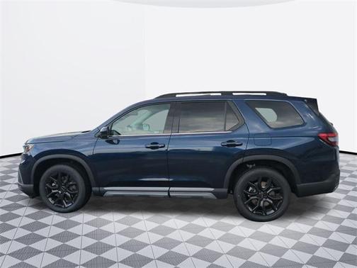 2025 Honda Pilot Touring 8-Passenger