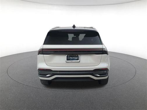 2024 Lincoln Nautilus Reserve