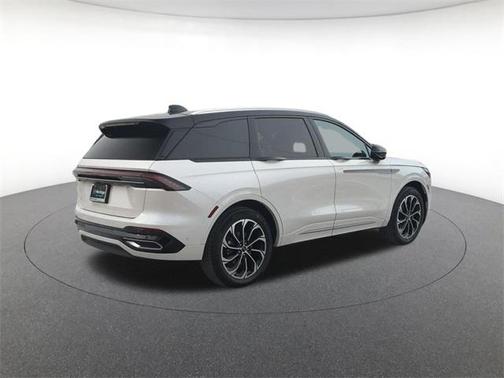 2024 Lincoln Nautilus Reserve