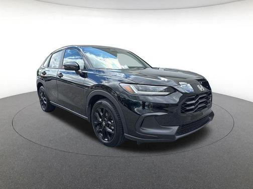 Crystal Black Pearl 2025 Honda HR-V AWD Sport