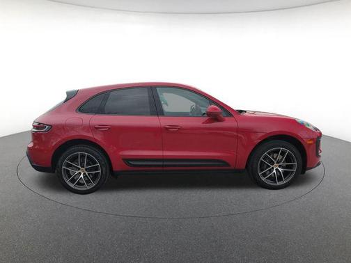 2024 Porsche Macan Base