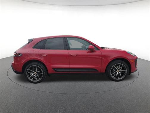 2024 Porsche Macan Base