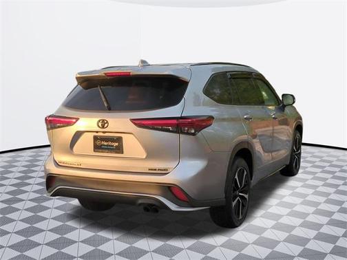 2022 Toyota Highlander XSE
