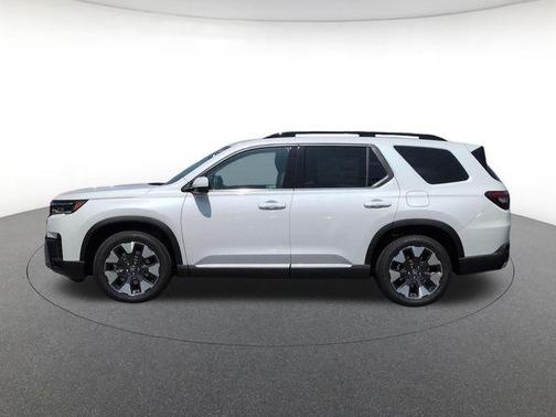 Platinum White Pearl 2026 Honda Pilot Elite