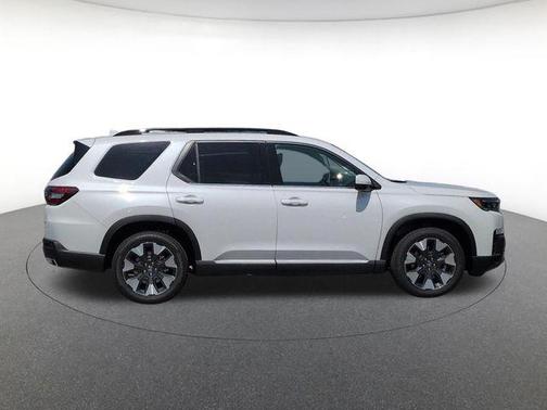 Platinum White Pearl 2026 Honda Pilot Elite