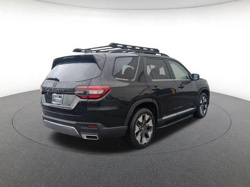 Crystal Black 2026 Honda Pilot Elite