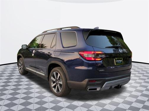 2025 Honda Pilot Touring 8-Passenger