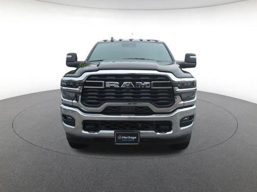 Diamond Black Crystal Pearlcoat 2025 RAM 2500 Big Horn Crew Cab 4x4 6'4' Box
