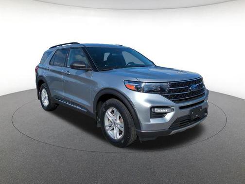 Iconic Silver Metallic 2020 Ford Explorer XLT