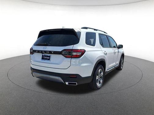 Platinum White 2026 Honda Pilot EX-L