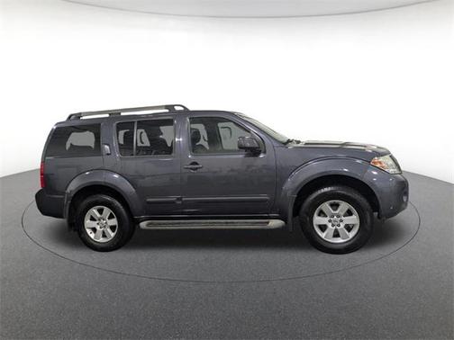 2012 Nissan Pathfinder SV
