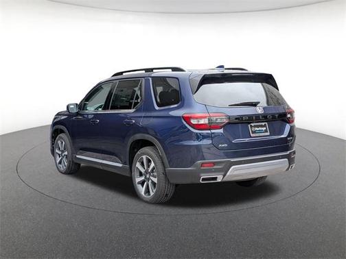 2025 Honda Pilot Touring 8-Passenger