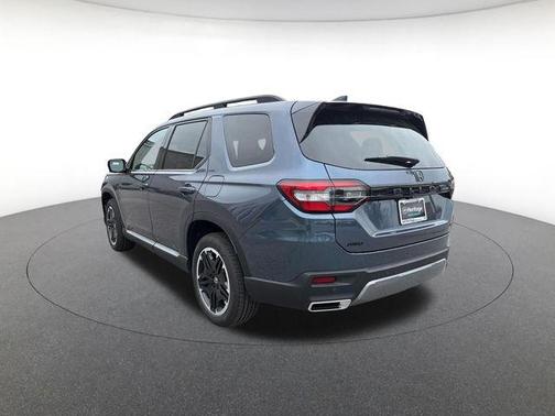 Smoke Blue Pearl 2026 Honda Pilot Touring 8-Passenger