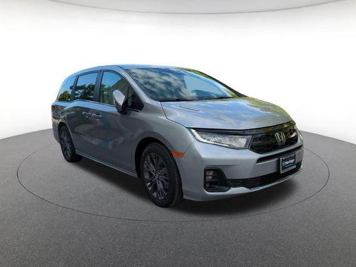 Solar Silver Metallic 2026 Honda Odyssey Touring