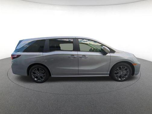 Solar Silver Metallic 2026 Honda Odyssey Touring