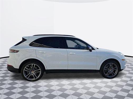 2022 Porsche Cayenne S