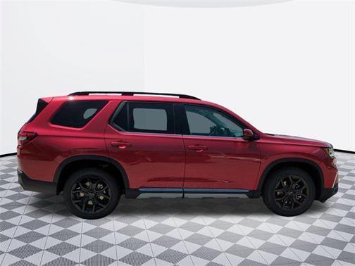 2025 Honda Pilot Touring 8-Passenger