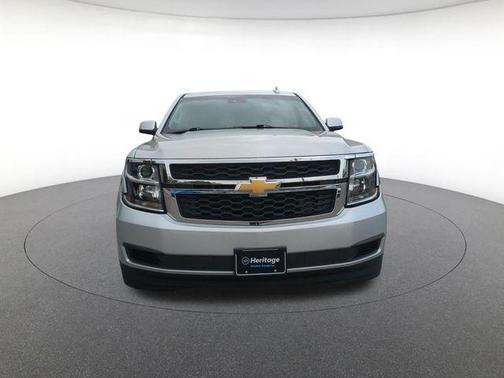 Silver Ice Metallic 2019 Chevrolet Suburban LT