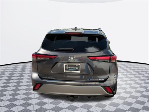 2021 Toyota Highlander Platinum
