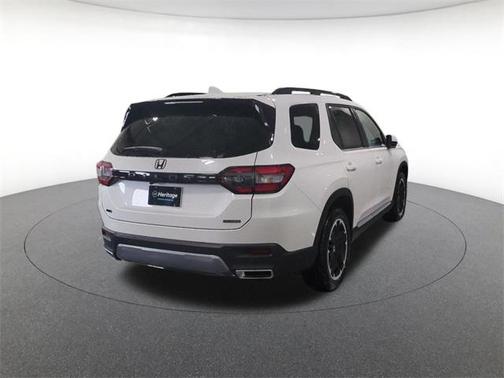 2026 Honda Pilot Touring 8-Passenger