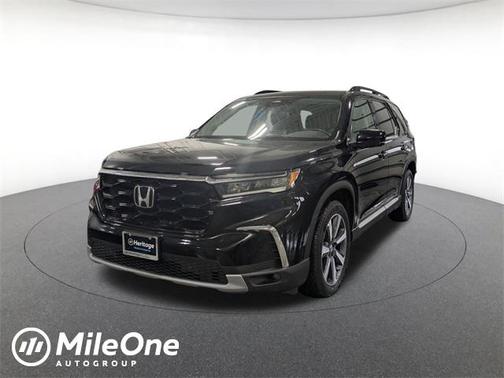 2023 Honda Pilot Touring 8-Passenger
