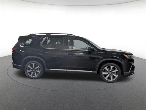 2023 Honda Pilot Touring 8-Passenger