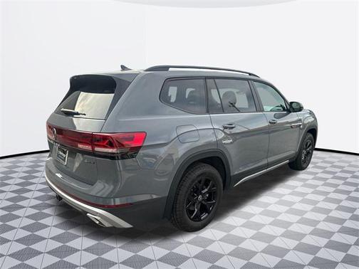2024 Volkswagen Atlas 2.0T SE w/Technology 4MOTION