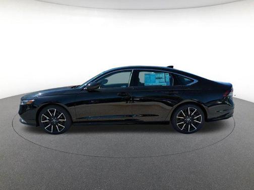 Crystal Black Pearl 2026 Honda Accord Hybrid Touring