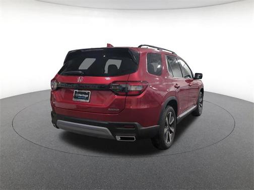 2025 Honda Pilot Touring 8-Passenger