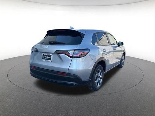 Solar Silver Metallic 2027 Honda HR-V LX