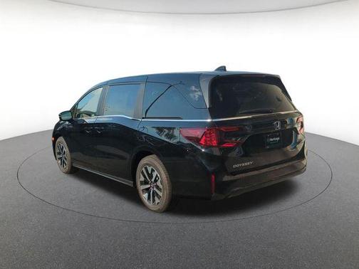 Crystal Black Pearl 2026 Honda Odyssey EX-L