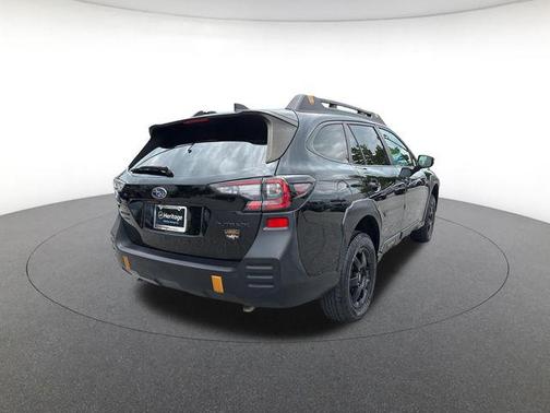 Crystal Black Silica 2023 Subaru Outback Wilderness