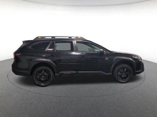 Crystal Black Silica 2023 Subaru Outback Wilderness