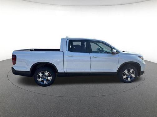 Platinum White Pearl 2026 Honda Ridgeline RTL