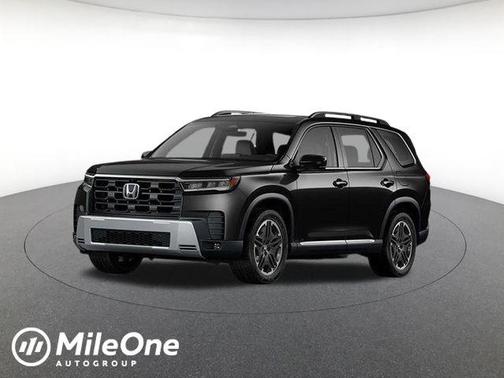 Crystal Black Pearl 2026 Honda Pilot Touring 8-Passenger