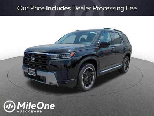 Crystal Black Pearl 2026 Honda Pilot Touring 8-Passenger